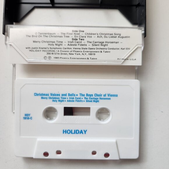 The Boys Choir Of Vienna Christmas Voices & Bells Cassette Tape Holiday Records - Picture 3 of 4